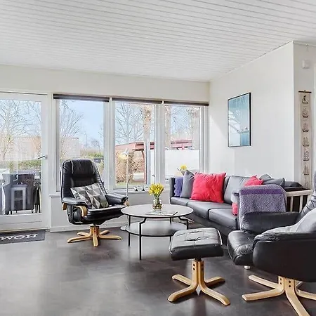 Ae305-aeroskobing-hanses-ager-2 * Ærøskøbing