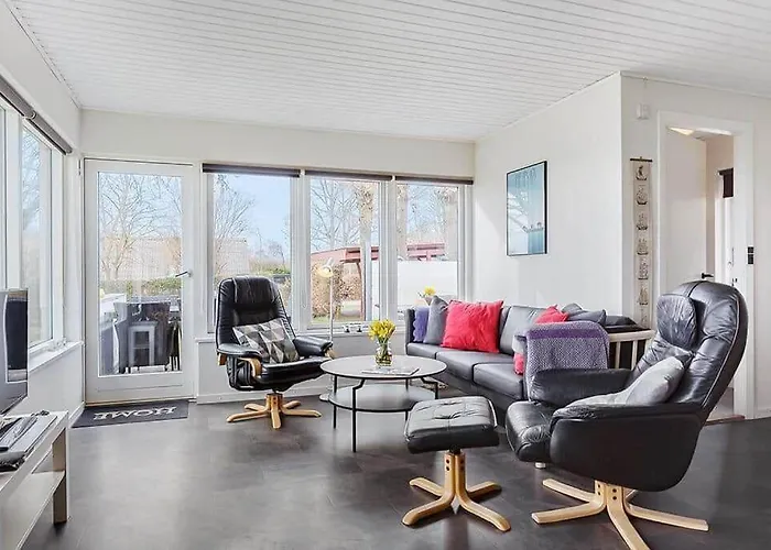 Ae305-aeroskobing-hanses-ager-2 * Ærøskøbing